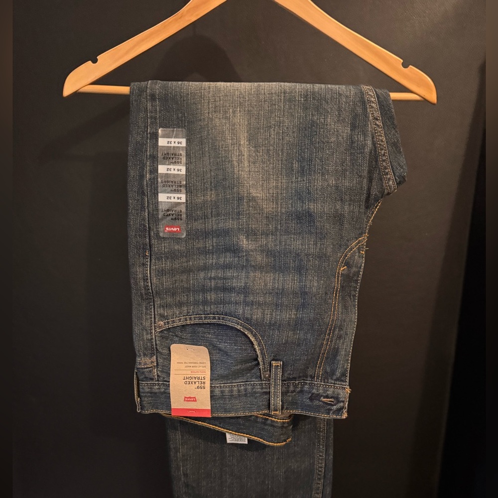 Levi’s Men’s Relaxed Straight Fit Jeans in Deep Indigo.